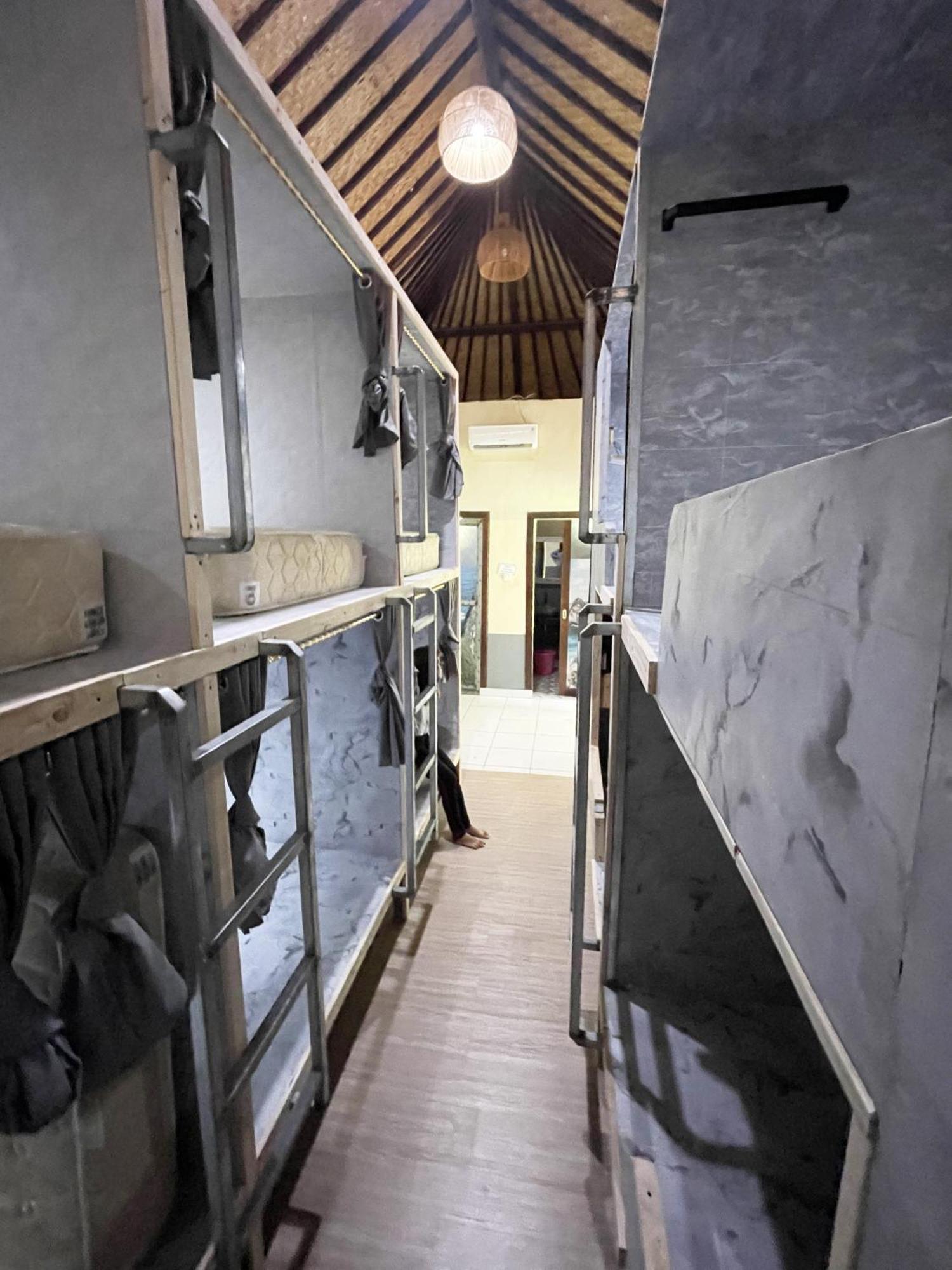 Apit Lawang Villas & Resto Batununggul Exterior foto