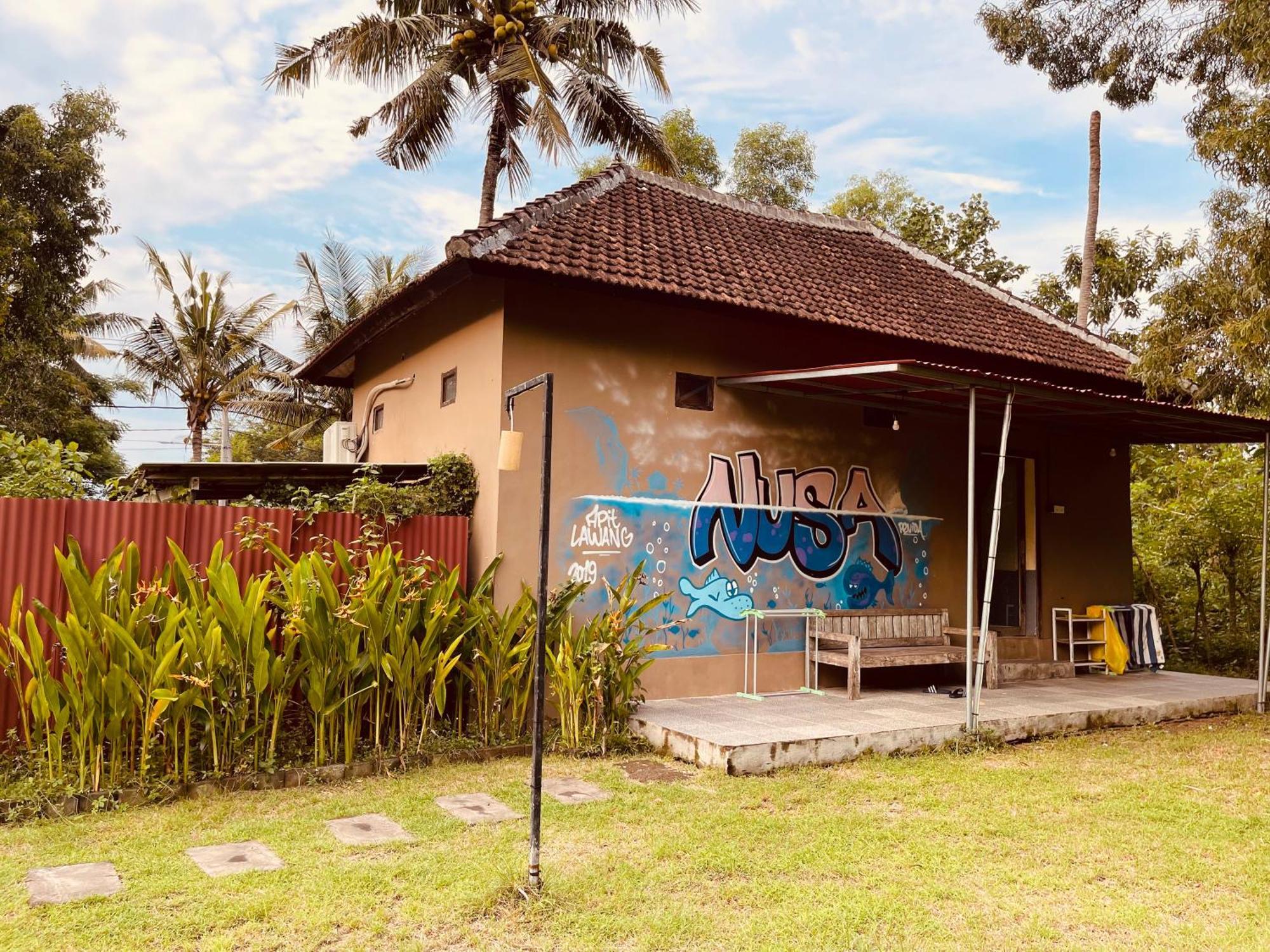 Apit Lawang Villas & Resto Batununggul Exterior foto