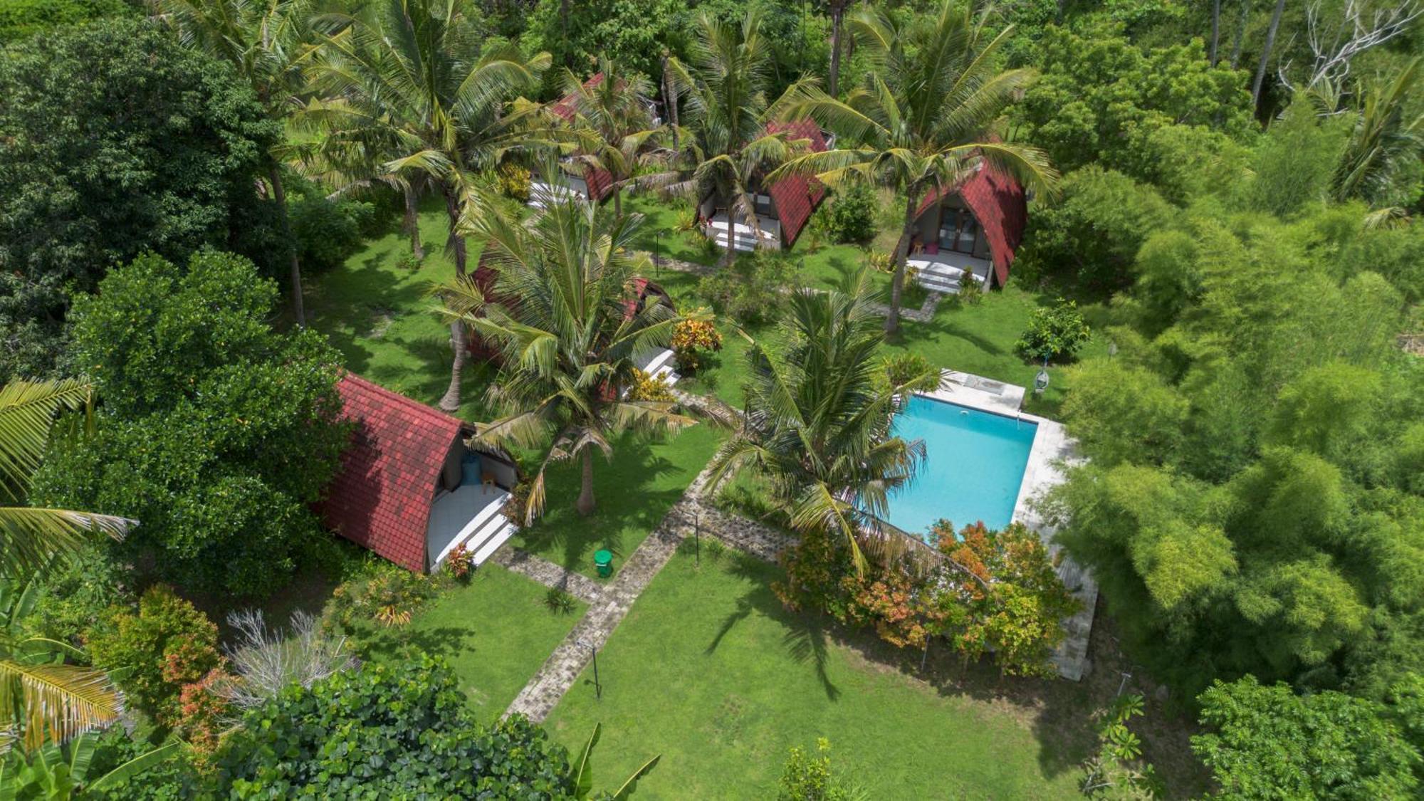 Apit Lawang Villas & Resto Batununggul Exterior foto